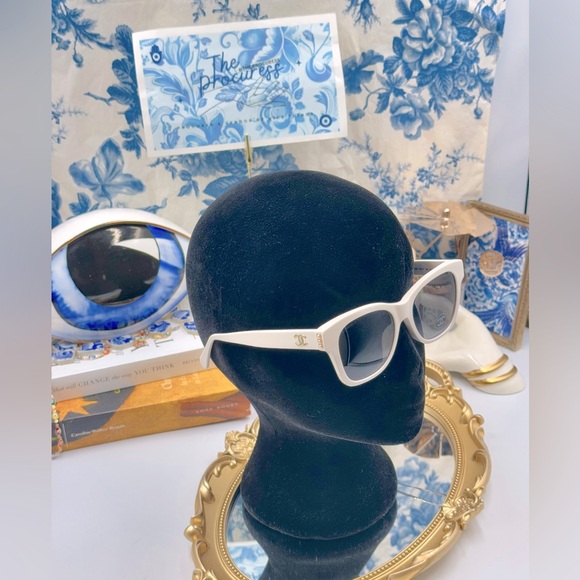 🆕 CHANEL 🧿 NWOT 5482-H Square Acetate Pearl CC Square Sunglasses, White - Picture 2 of 16